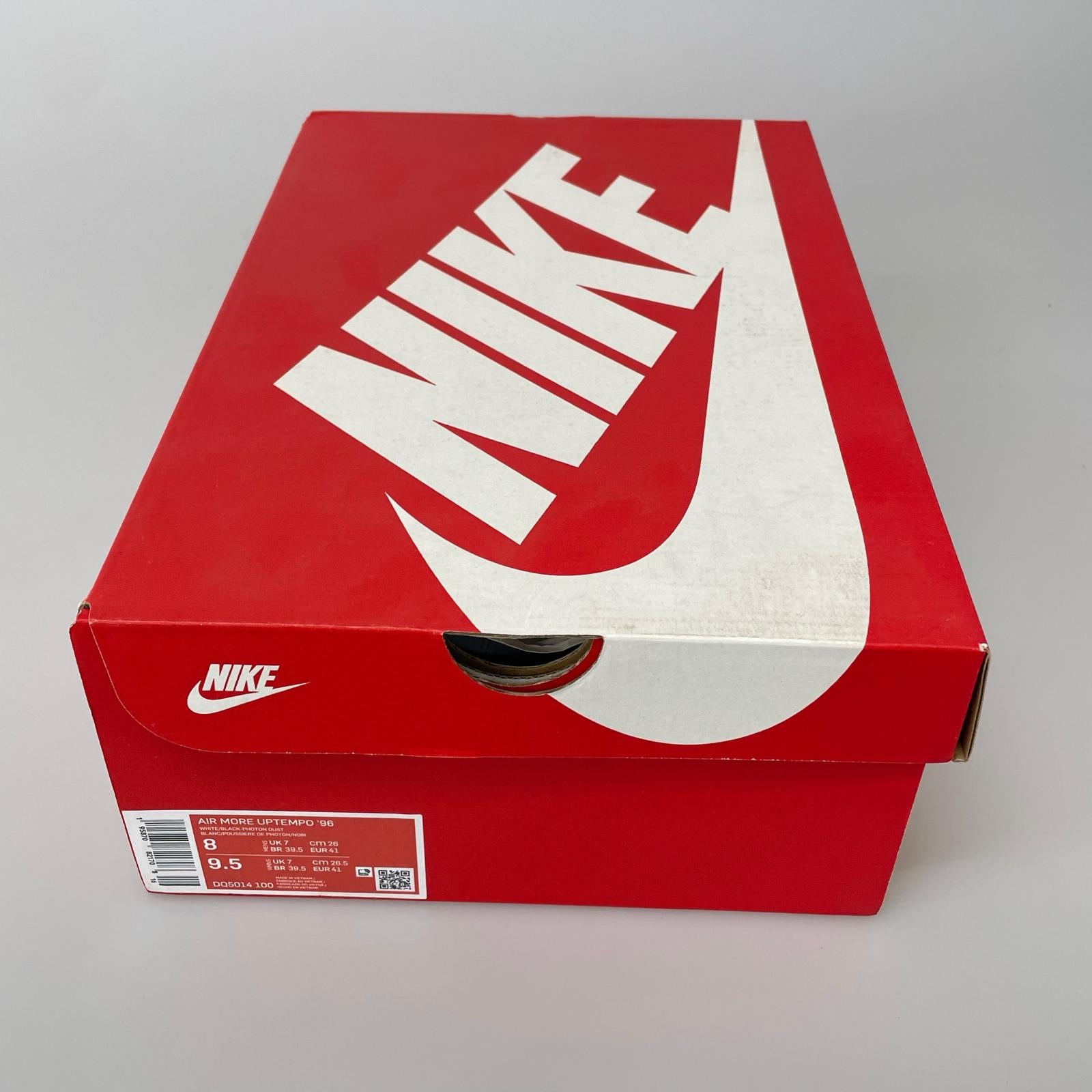 スニーカー AIR MORE UPTEMPO ’96 (26.0) 26cm (US8 UK7 1/2 EU42) ホワイト