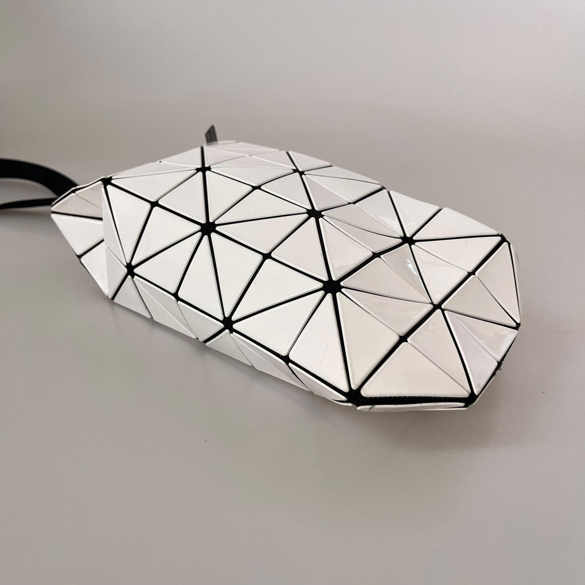 ショルダーバッグ BAOBAO ISSEY MIYAKE ショルダーバッグ ホワイト