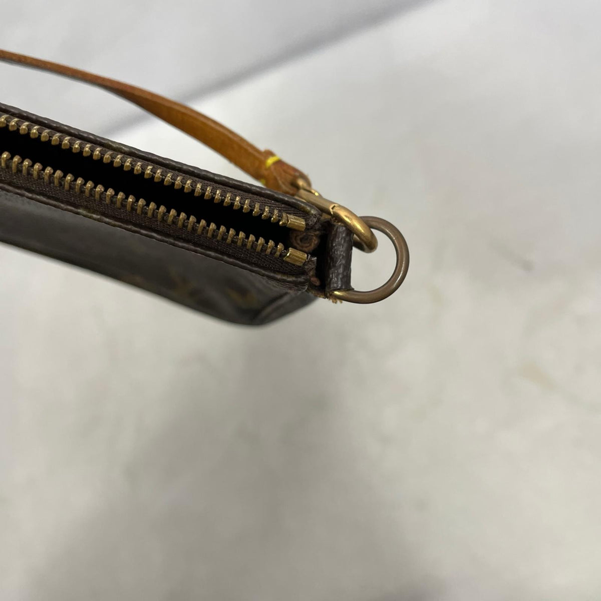 LV アクセソワール