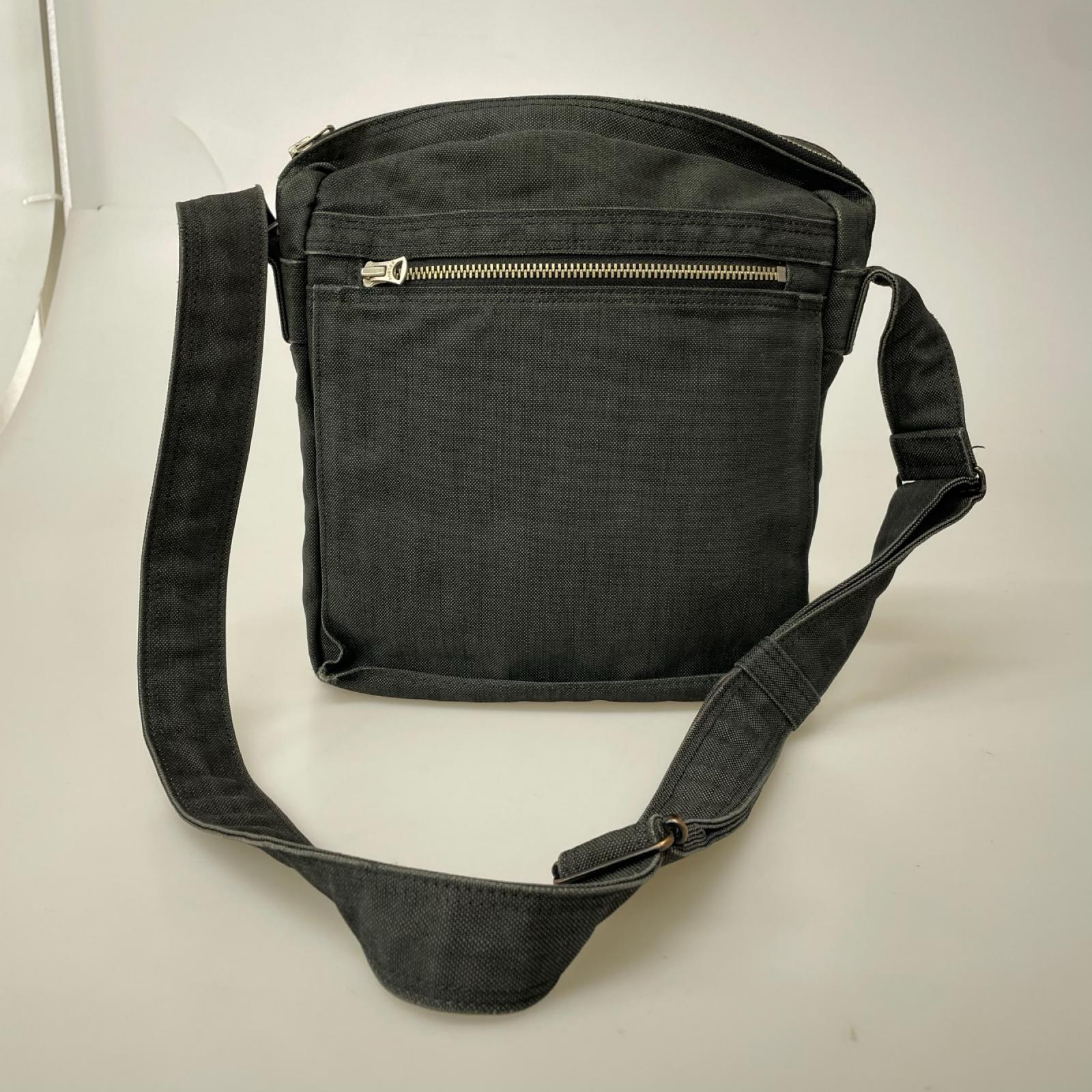 ショルダーバッグ SMOKY ショルダーバッグ BLK ブラック
