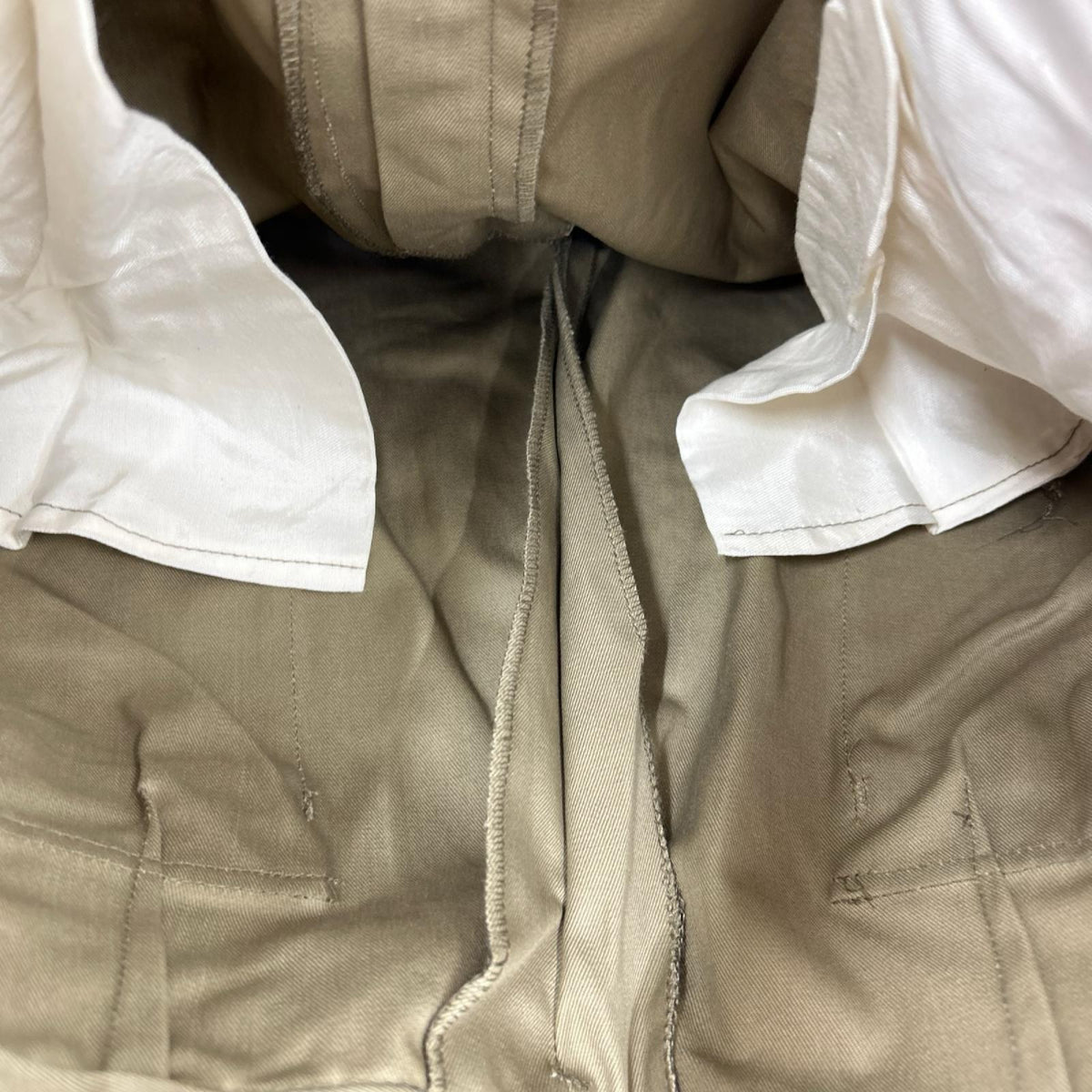ショートパンツ ｲﾀﾘｱ陸軍 2ﾀｯｸｼｮｰﾂ 52 ベージュ