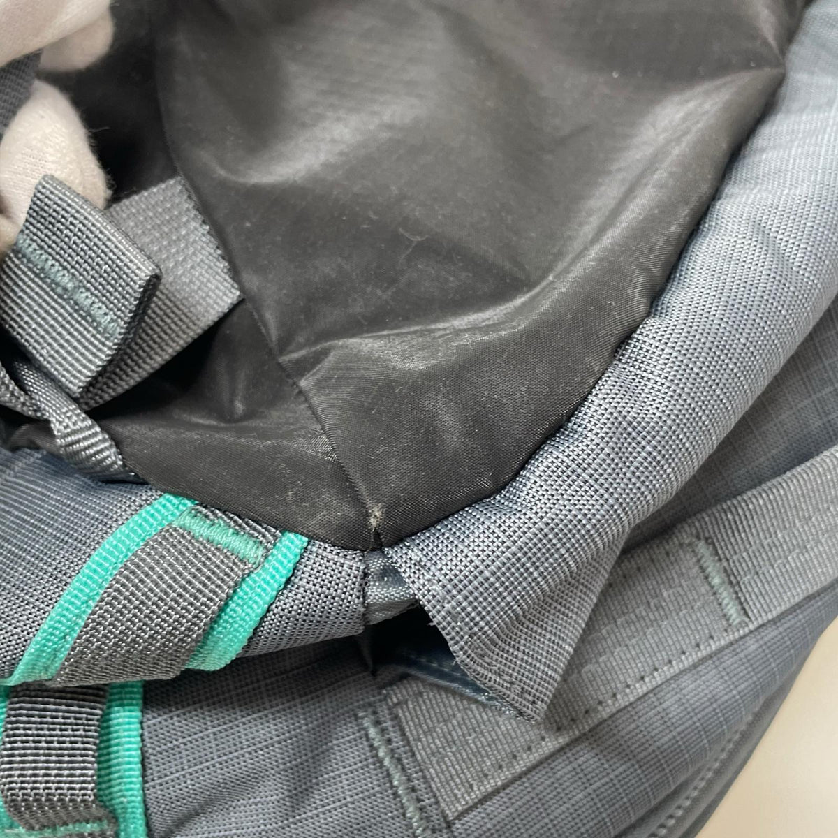 リュック・デイパック 55L BLACK HOLE DUFFEL