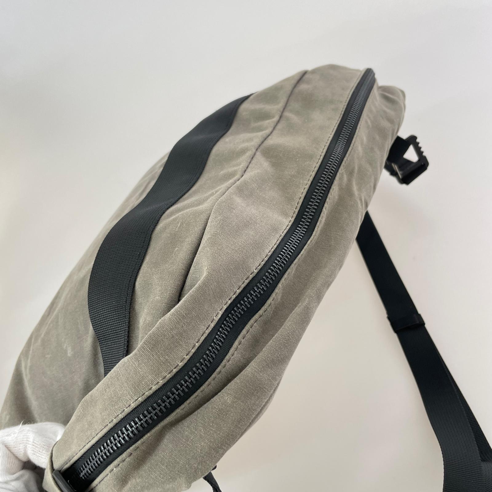 ショルダーバッグ TANNER GOODS Canyon Crossbody Large グレー グレー