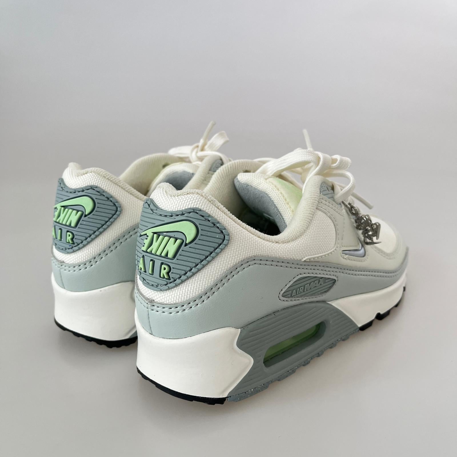 スニーカー Women's Air Max 90 SE 23cm (US5 UK4 1/2 EU36) ホワイト