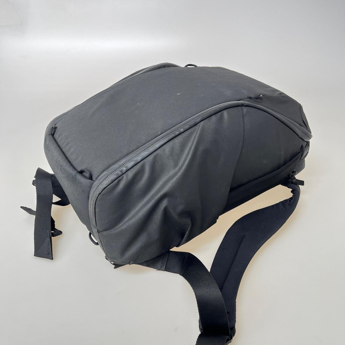 リュック・デイパック EVERYDAY BACKPACK ZIP 20L