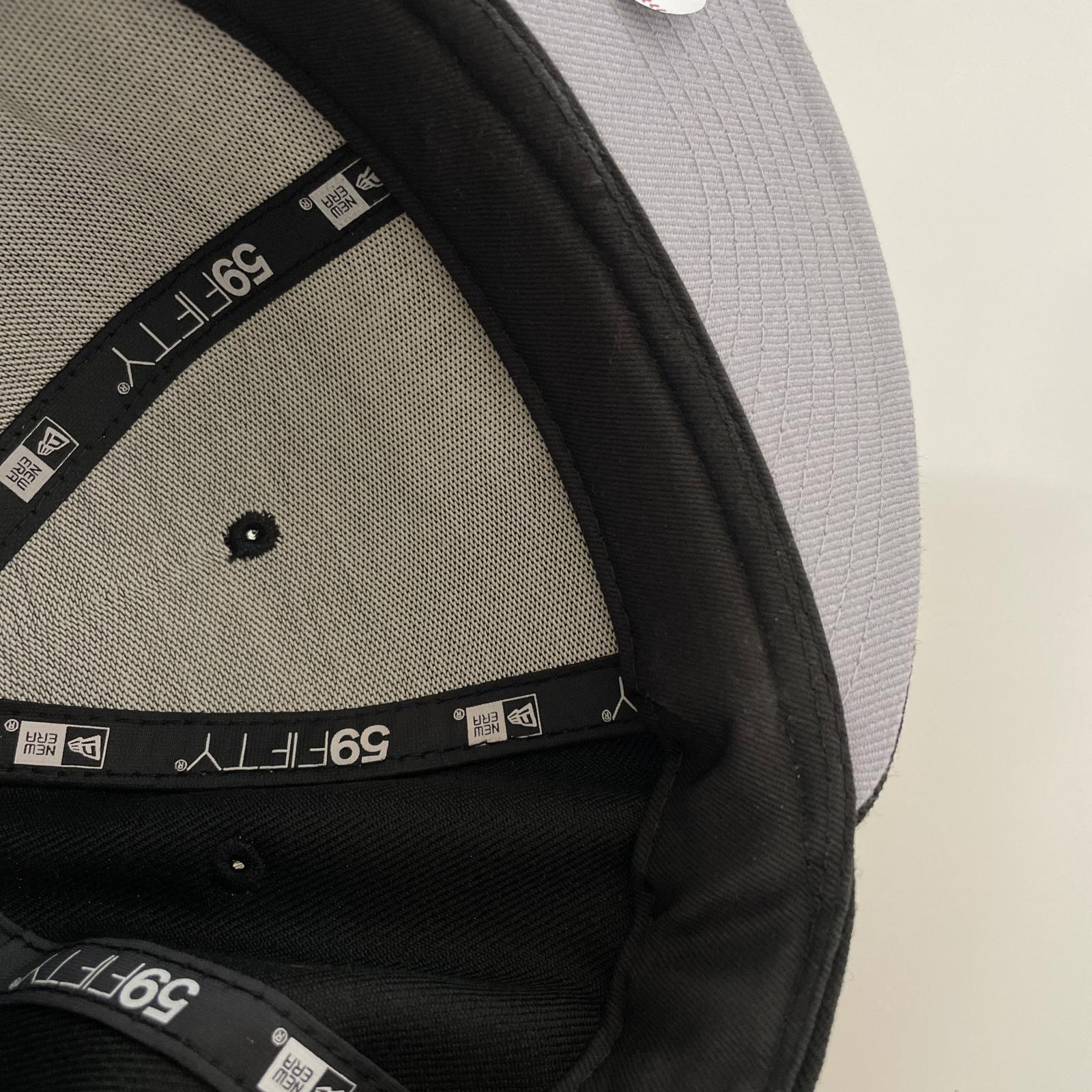 キャップ ×NEW ERA World Famous Box Logo (7 1/2） ブラック