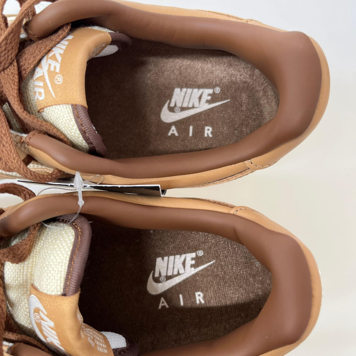 スニーカー AIR FORCE 1 LOW QS NATURAL UNDERBRUSH ACORN DJ6395-100 26cm (US8 UK7 1/2 EU42)