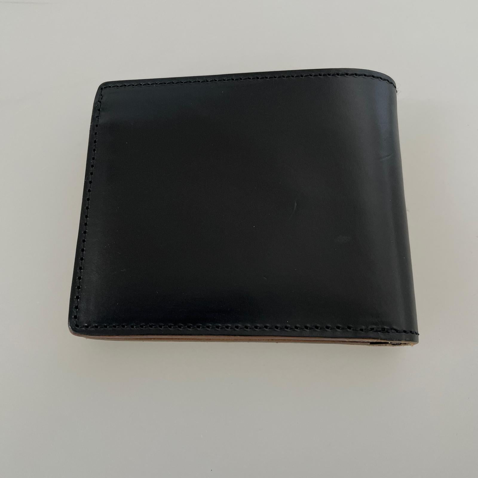 コンパクトウォレット 2つ折り財布 ブラック
