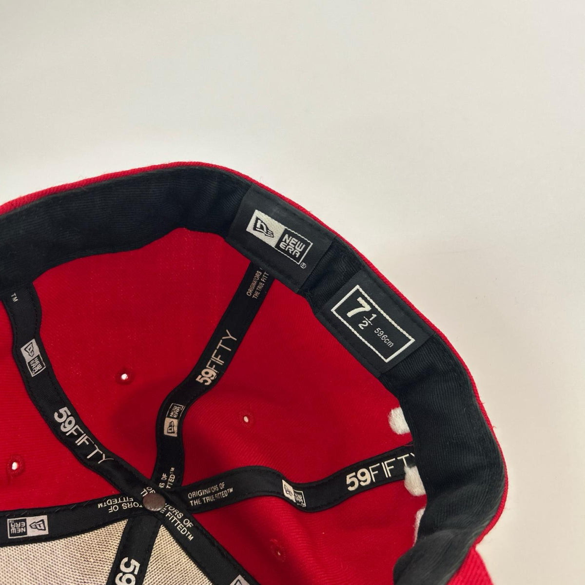 キャップ realmadHECTIC × NEW ERA cap レッド