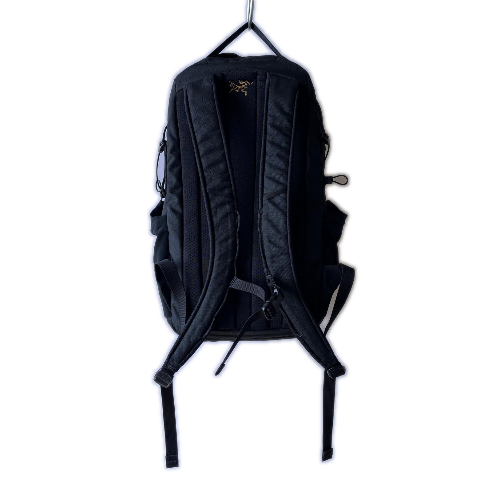 リュック・デイパック ARC'TERYX マンティス 26 バックパック 黒 ブラック