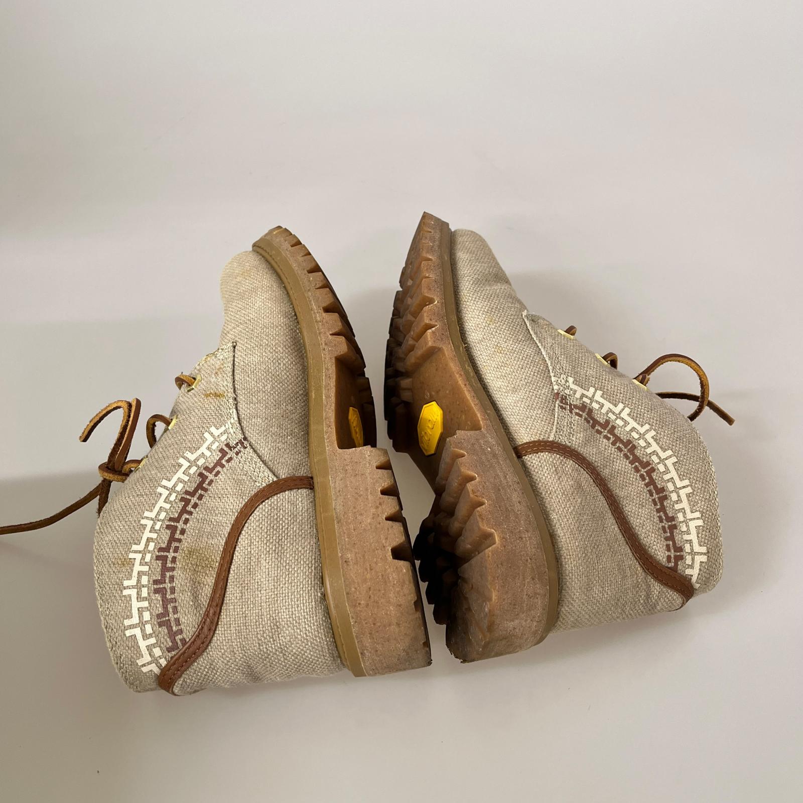 ブーツ Timberland キャンバス チャッカブーツ ベージュ