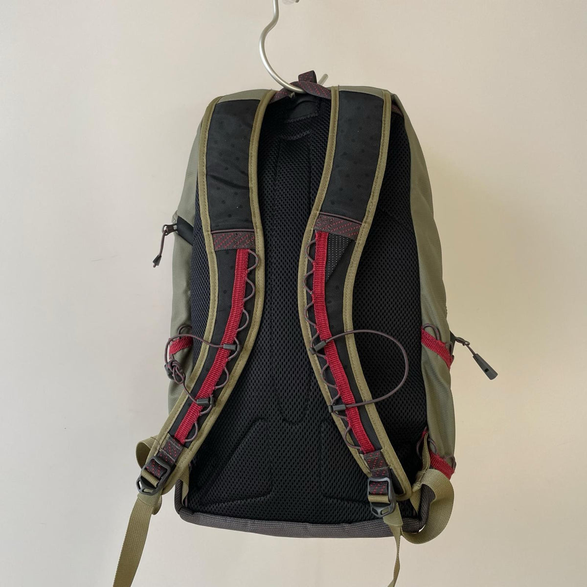 リュック・デイパック ｸﾚｯﾀﾙﾑｰｾﾝ ｶｰｷ ﾊﾞｯｸﾊﾟｯｸ BURE 15L