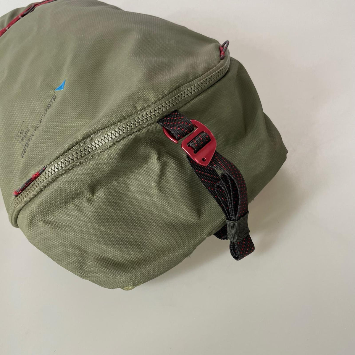 リュック・デイパック ｸﾚｯﾀﾙﾑｰｾﾝ ｶｰｷ ﾊﾞｯｸﾊﾟｯｸ BURE 15L