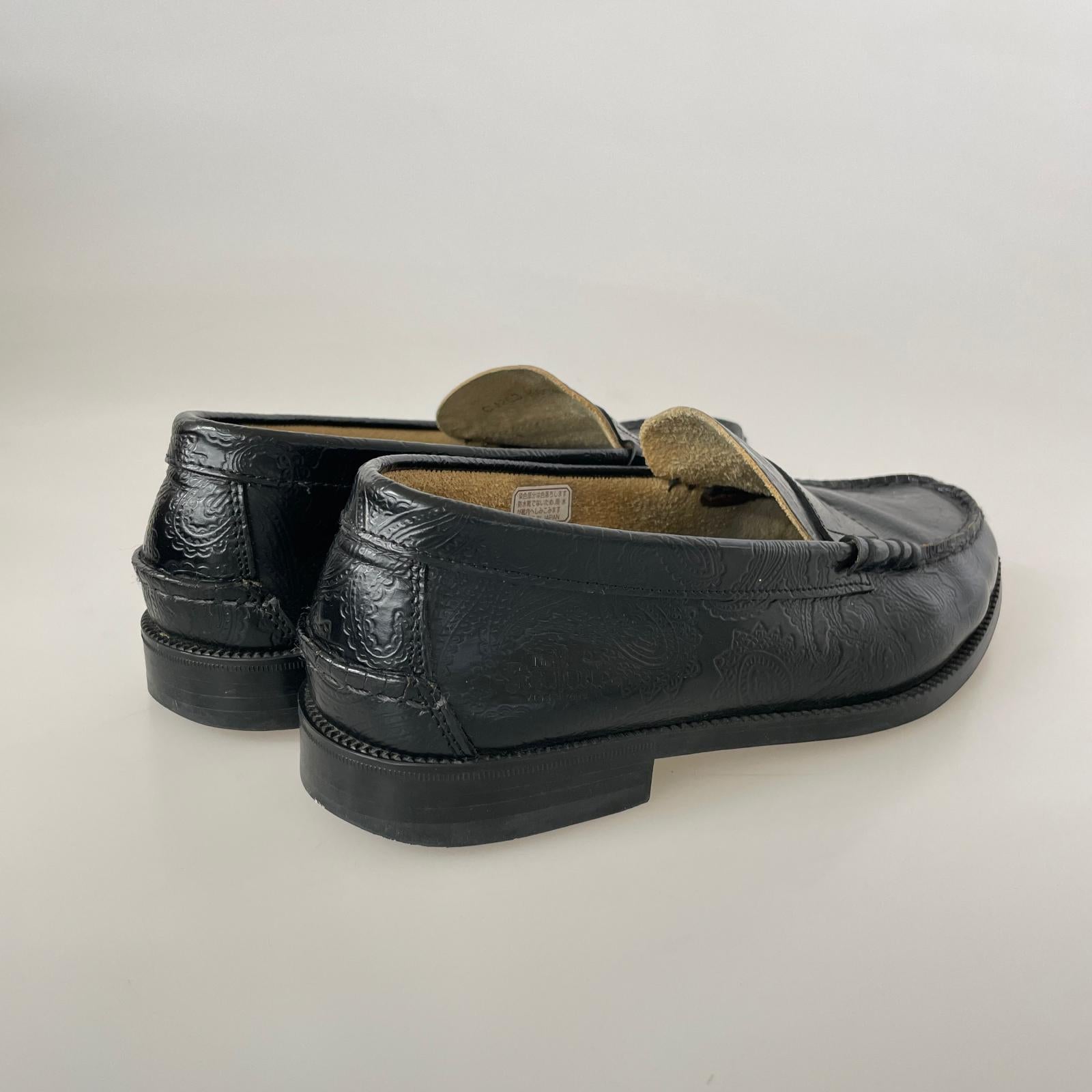シューズ Kenford エンボス ペイズリー ローファー 黒 26cm ブラック
