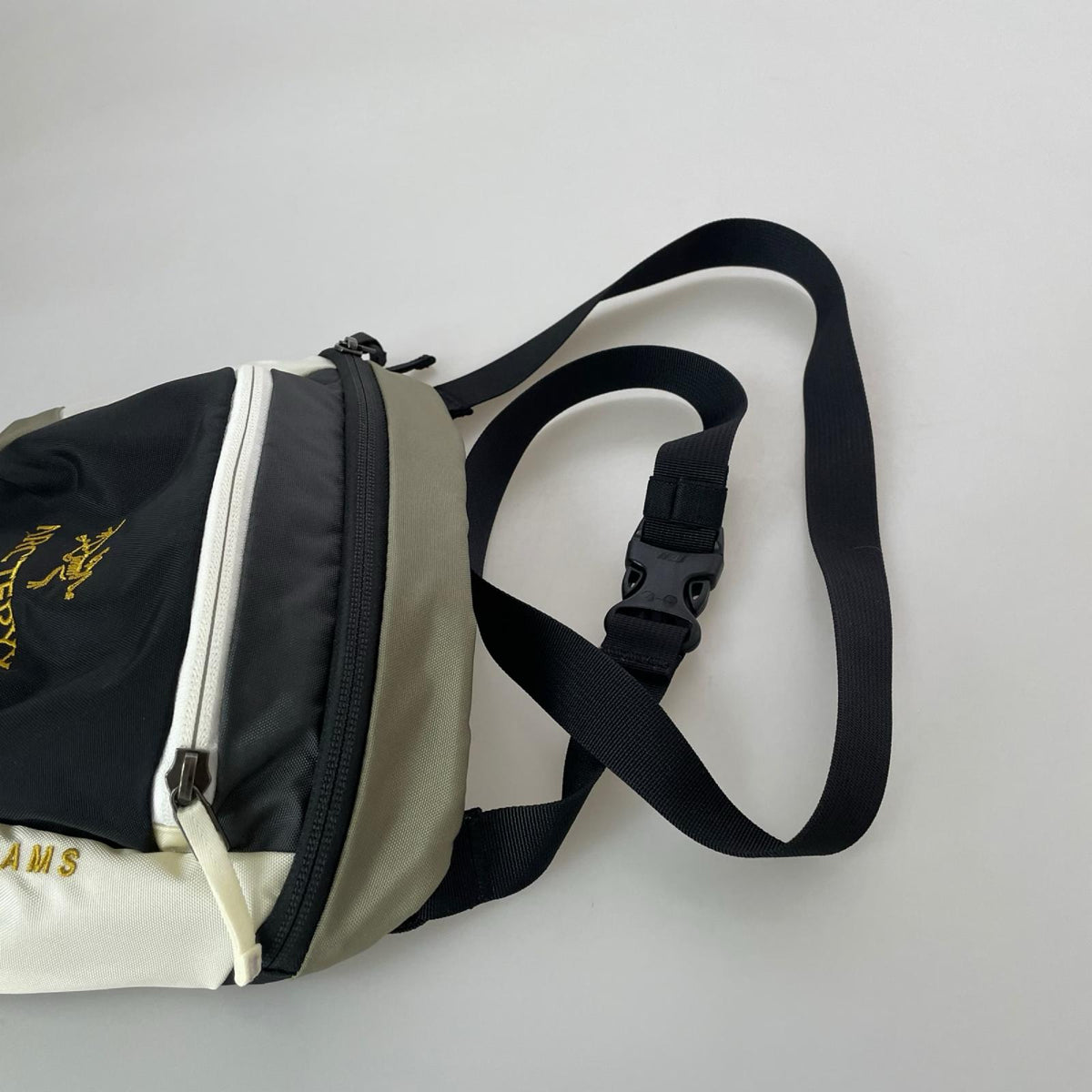 ボディバッグ BEAMS別注　Mantis 2 Waist Pack※状態 ブラック
