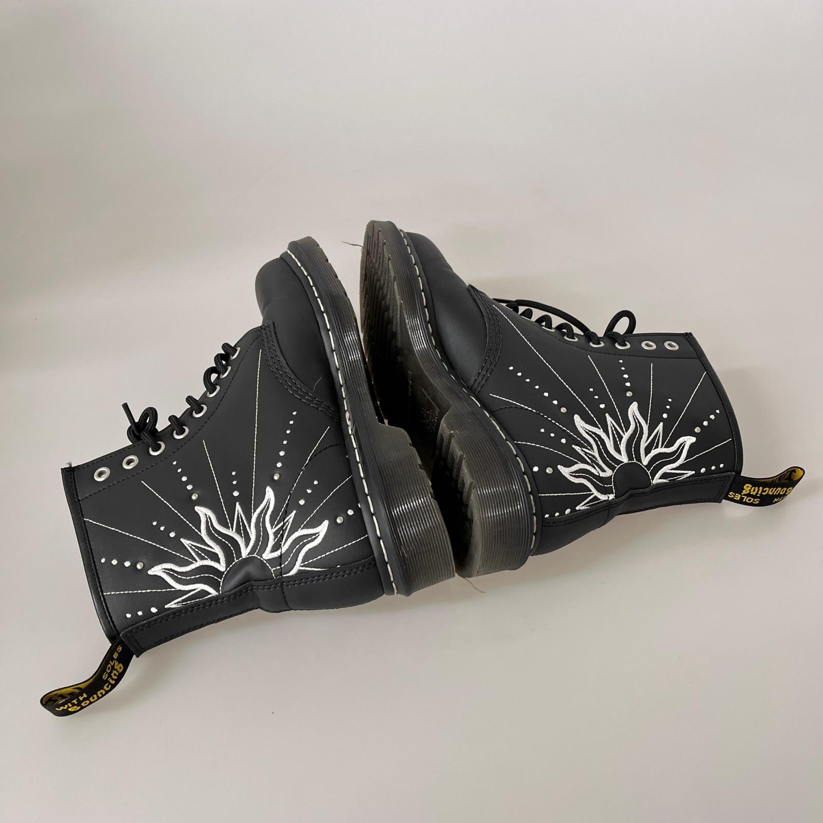 ブーツ Dr.Martens 1460 SOLAR FLARE 8ホールブーツ 黒 (UK7) ブラック