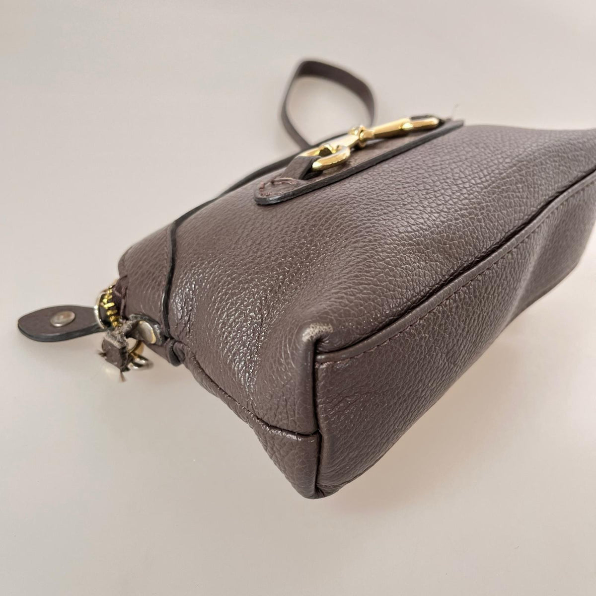 ショルダーバッグ aulentti ﾎｰｽﾋﾞｯﾄ ﾐﾆｼｮﾙﾀﾞｰﾊﾞｯｸﾞ ブラウン