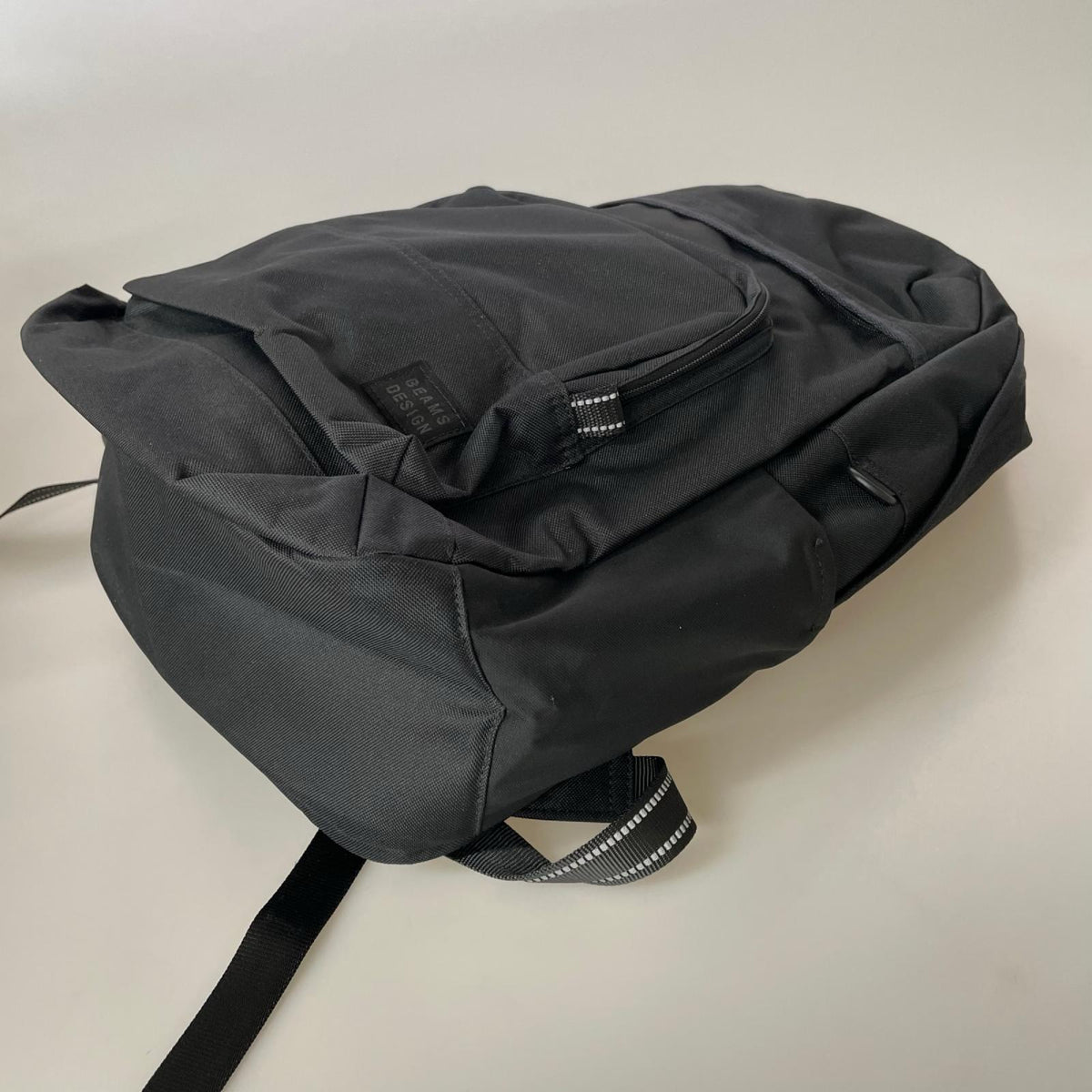 リュック・デイパック BEAMS DESIGN ﾊﾞｯｸﾊﾟｯｸ 黒 ブラック
