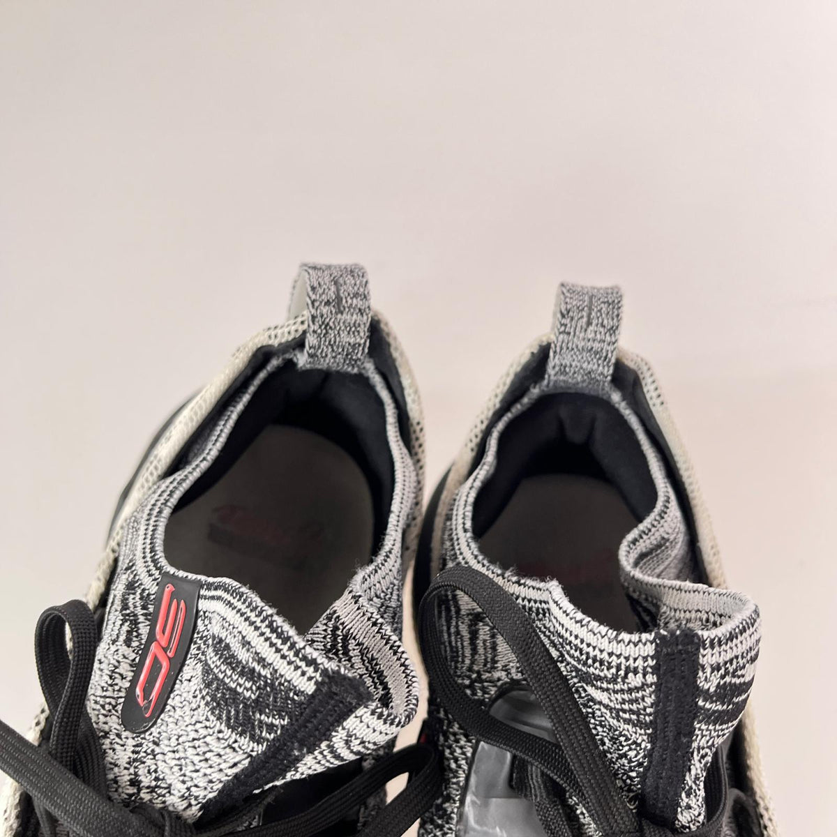 スニーカー CURRY 5 3020657-107 27.0cm 27cm (US9 UK8 1/2 EU44) グレー