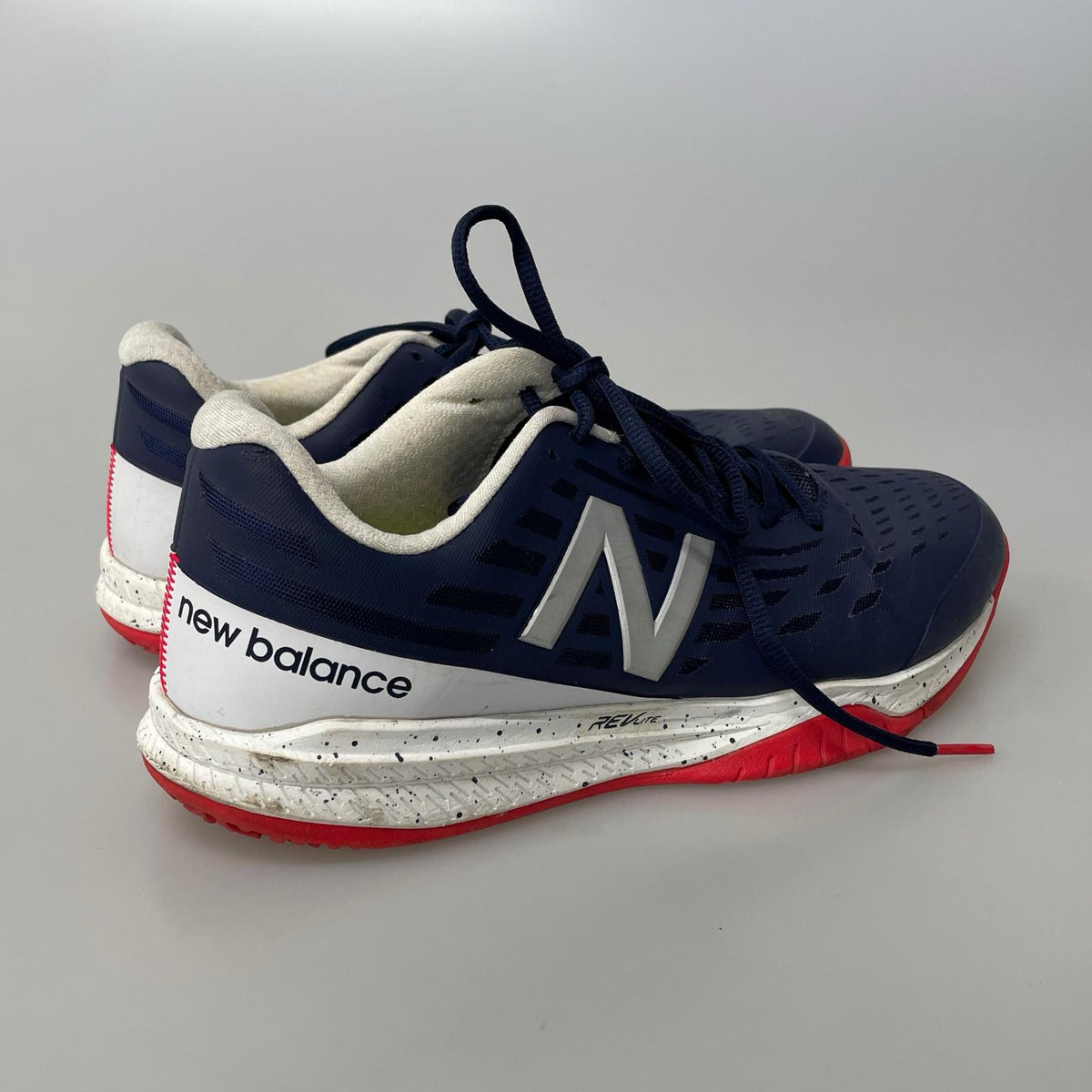 スニーカー NEW BALANCE MCO796D1 テニスシューズNV/WH 26.5 26.5cm (US8 1/2 UK8 EU43)