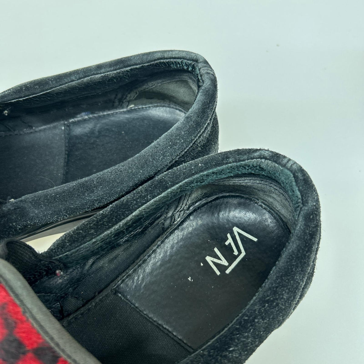 スニーカー Slip-On ハラコ チェック柄 ブラック/レッド 28cm (US10 UK9 1/2 EU46) レッド