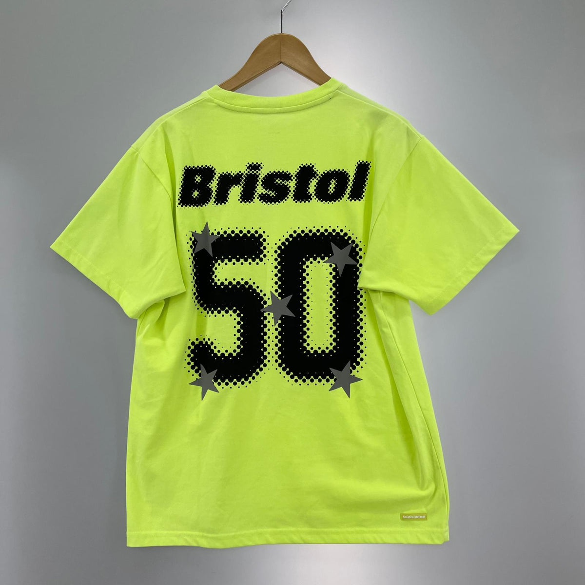 半袖Ｔシャツ 50 LETTERED EMBLEM TEE 黄 M グリーン
