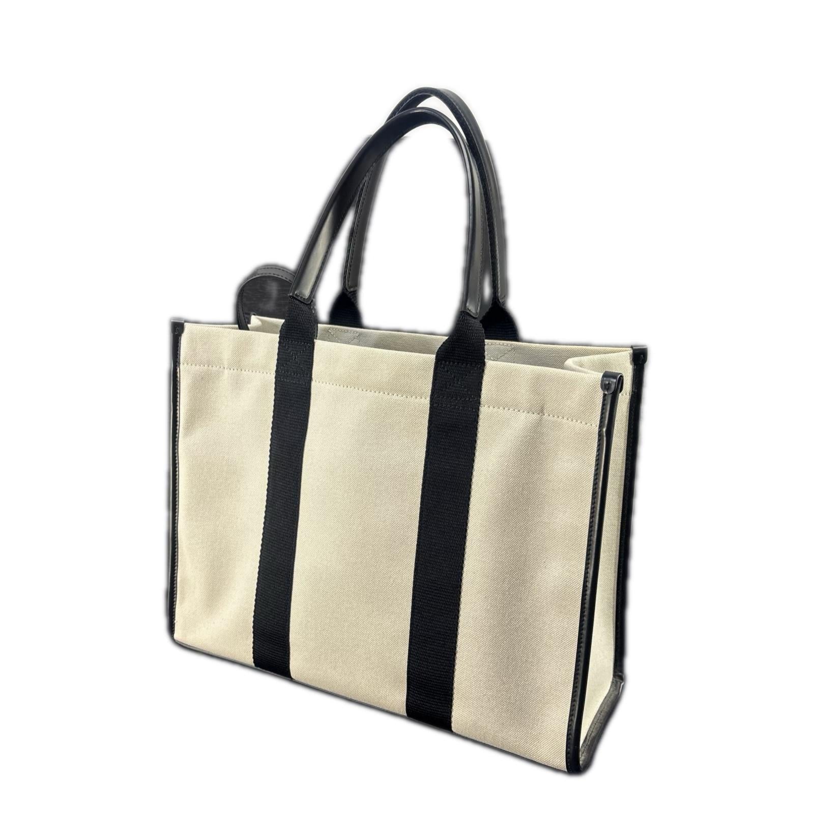 Hardware Tote Bag MEDIUM 671400 9260