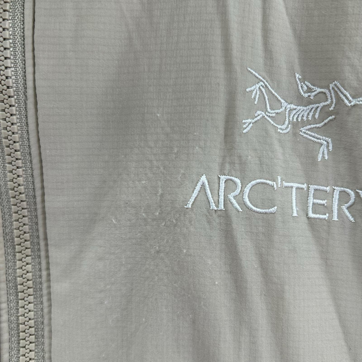 ジャケット ATOM JACKET ﾍﾞｰｼﾞｭ XS ベージュ