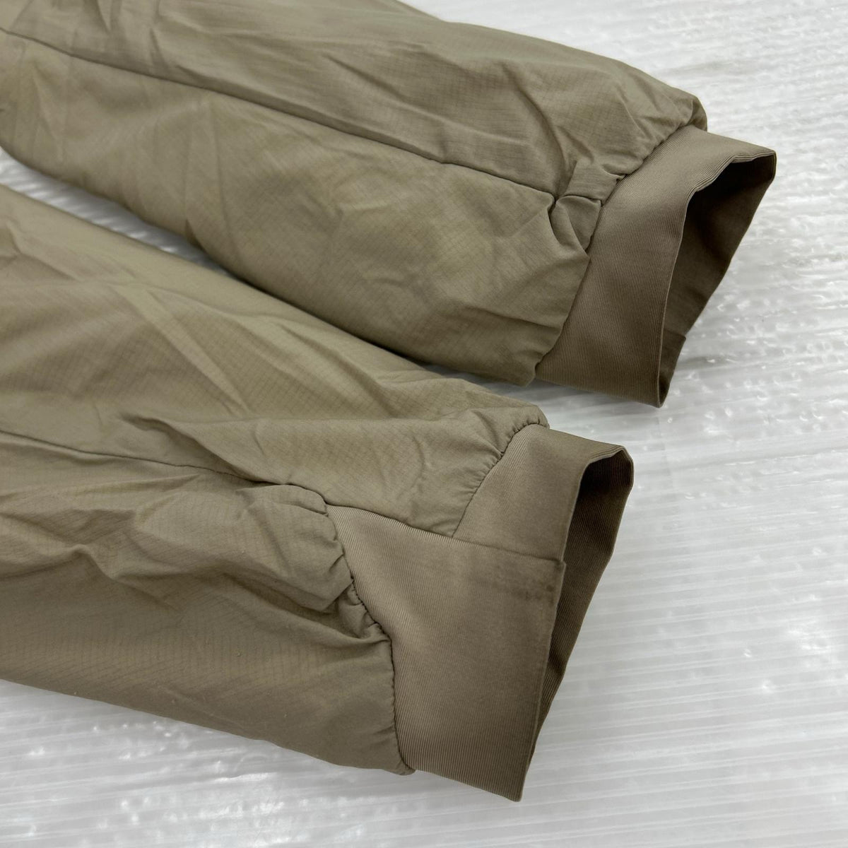 ジャケット ATOM JACKET ﾍﾞｰｼﾞｭ XS ベージュ