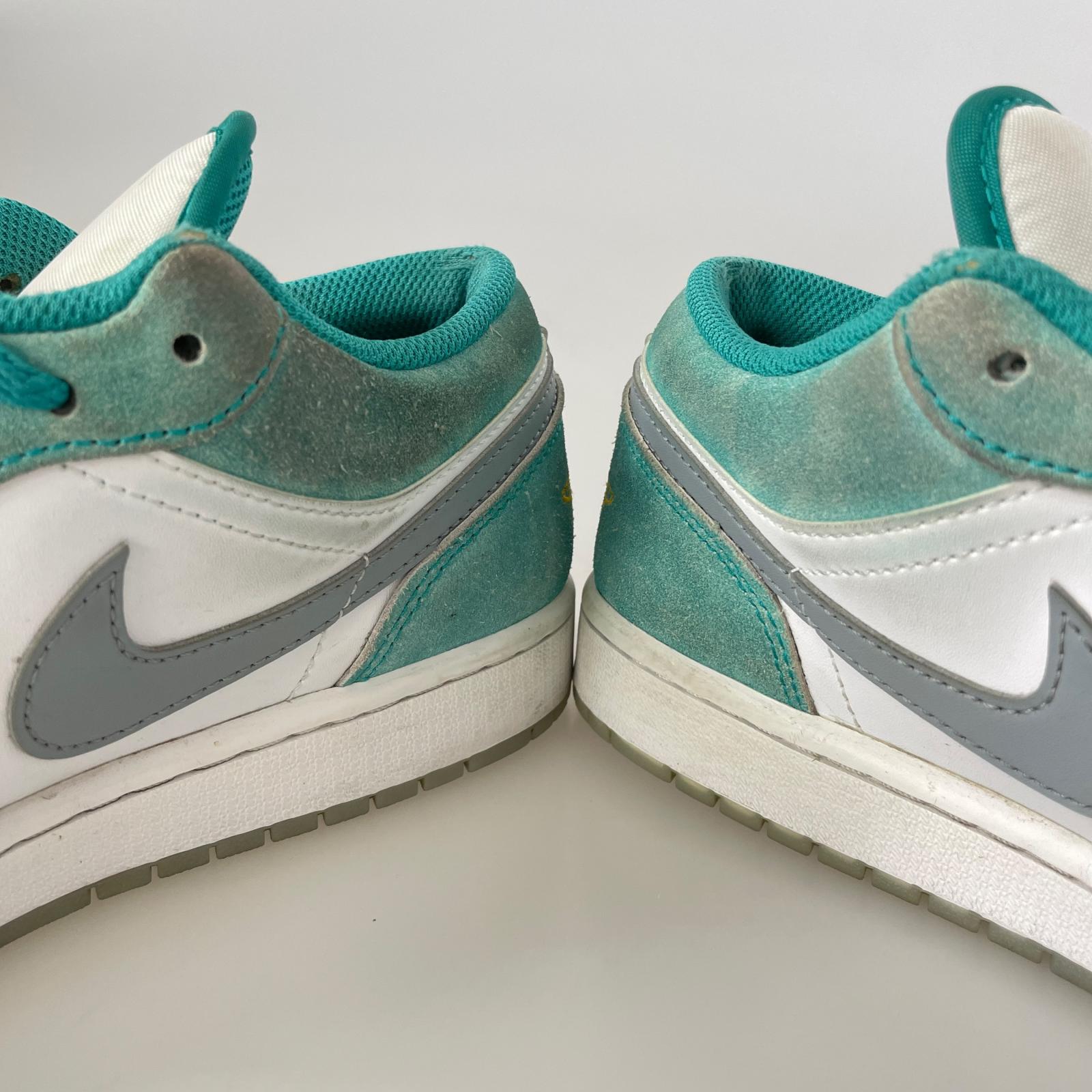 スニーカー NIKE AIR JORDAN 1 LOW SE 27cm (US9 UK8 1/2 EU44)
