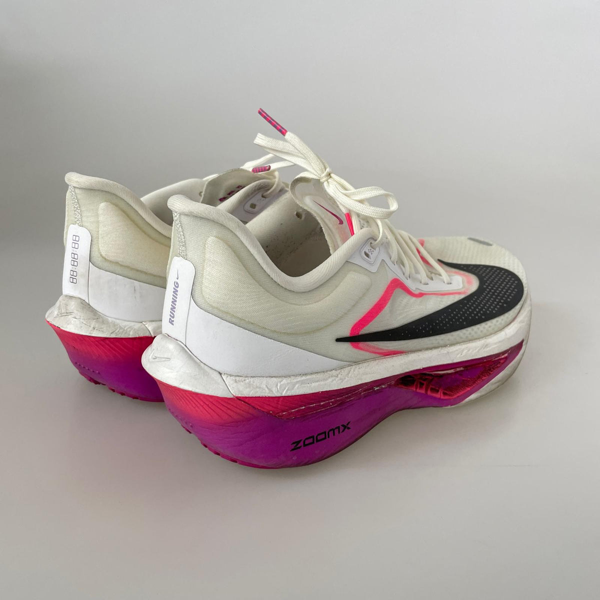 スニーカー ZOOM FLY 6 白 27cm 27cm (US9 UK8 1/2 EU44) ホワイト