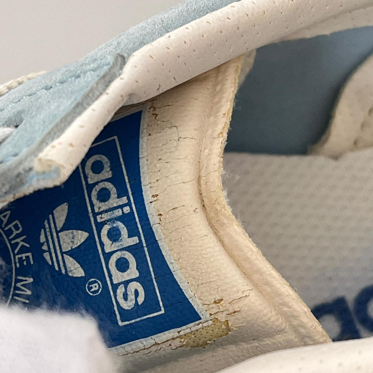 スニーカー adidas CAZELLE ライトブルー D85428 (27.5) 27.5cm (US9 1/2 UK9 EU45)
