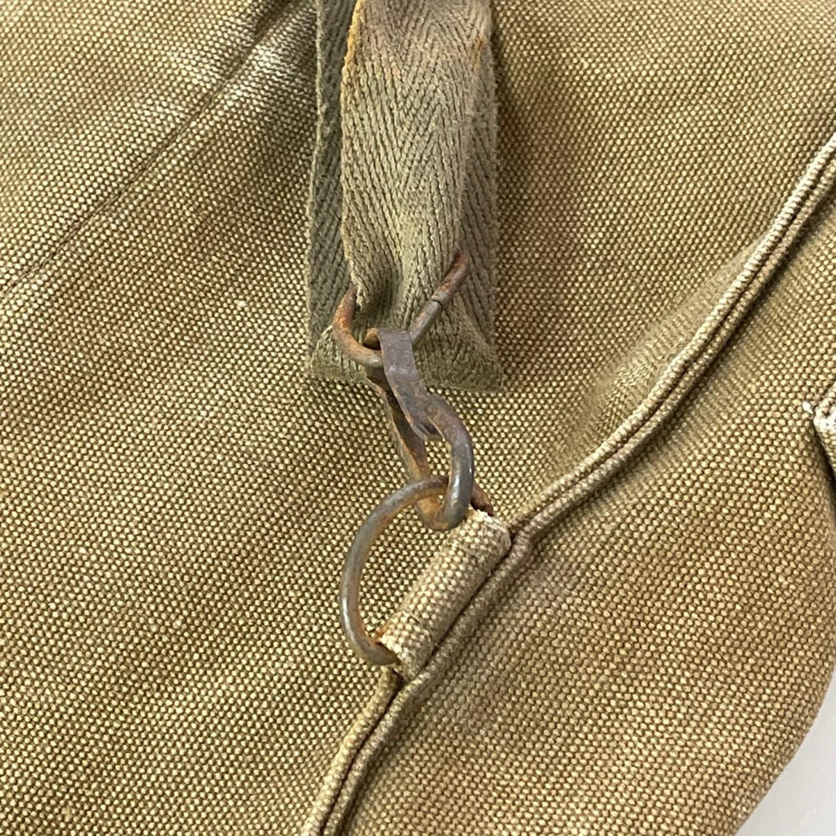 ショルダーバッグ ﾁｪｺ軍 ｶﾞｽﾏｽｸﾊﾞｯｸﾞ ブラウン