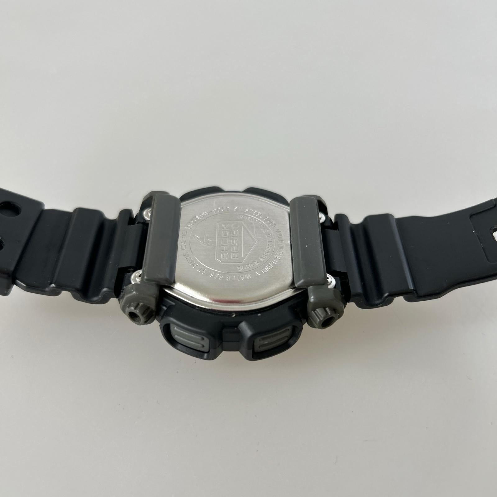 腕時計 DW-9052-1V ブラック
