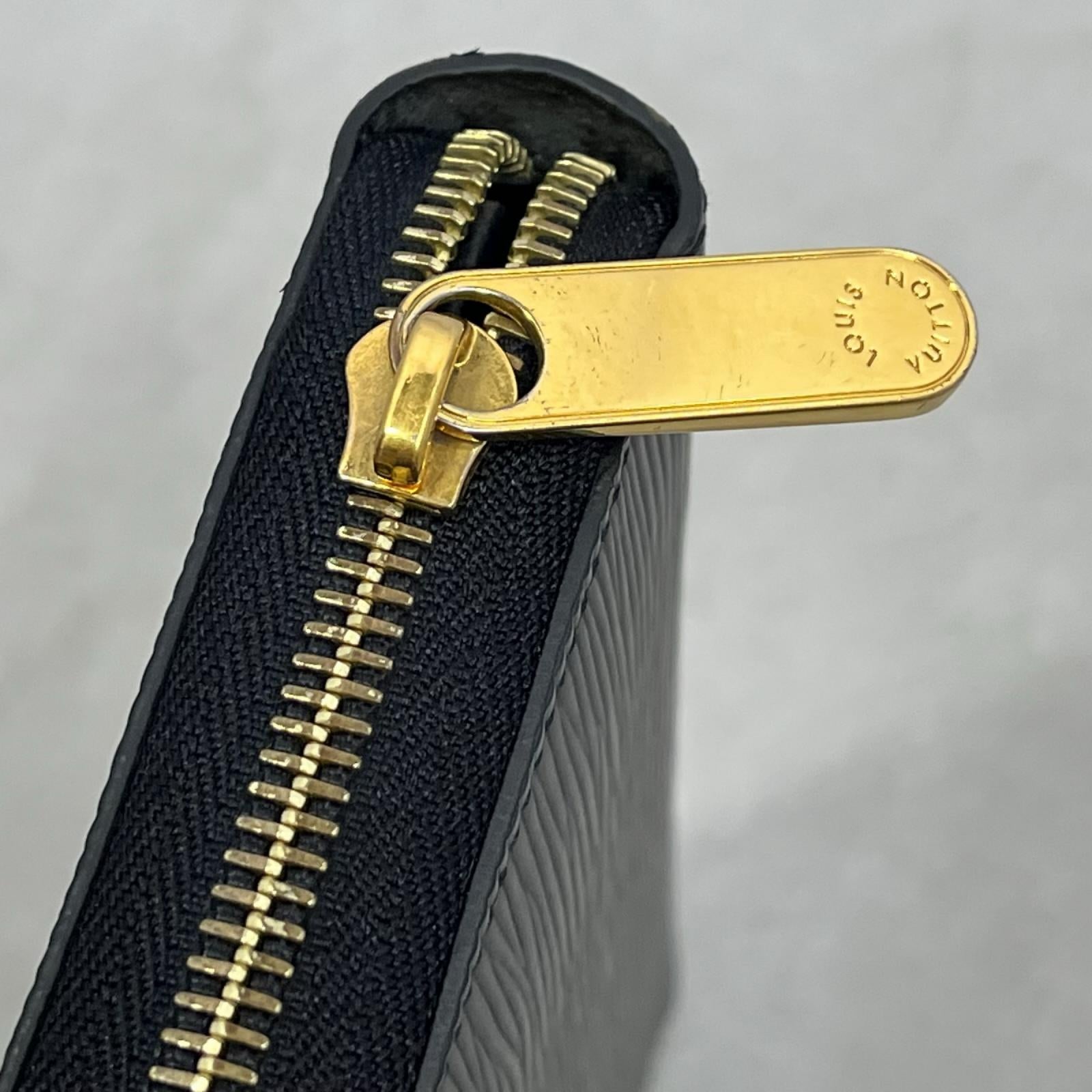 LV エピ M68755 ノワール ジッピーウォレット M68755