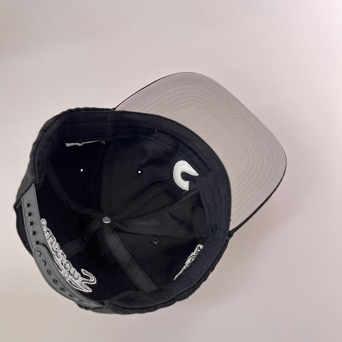 キャップ 26SS World Famous S Logo 6-Panel ブラック