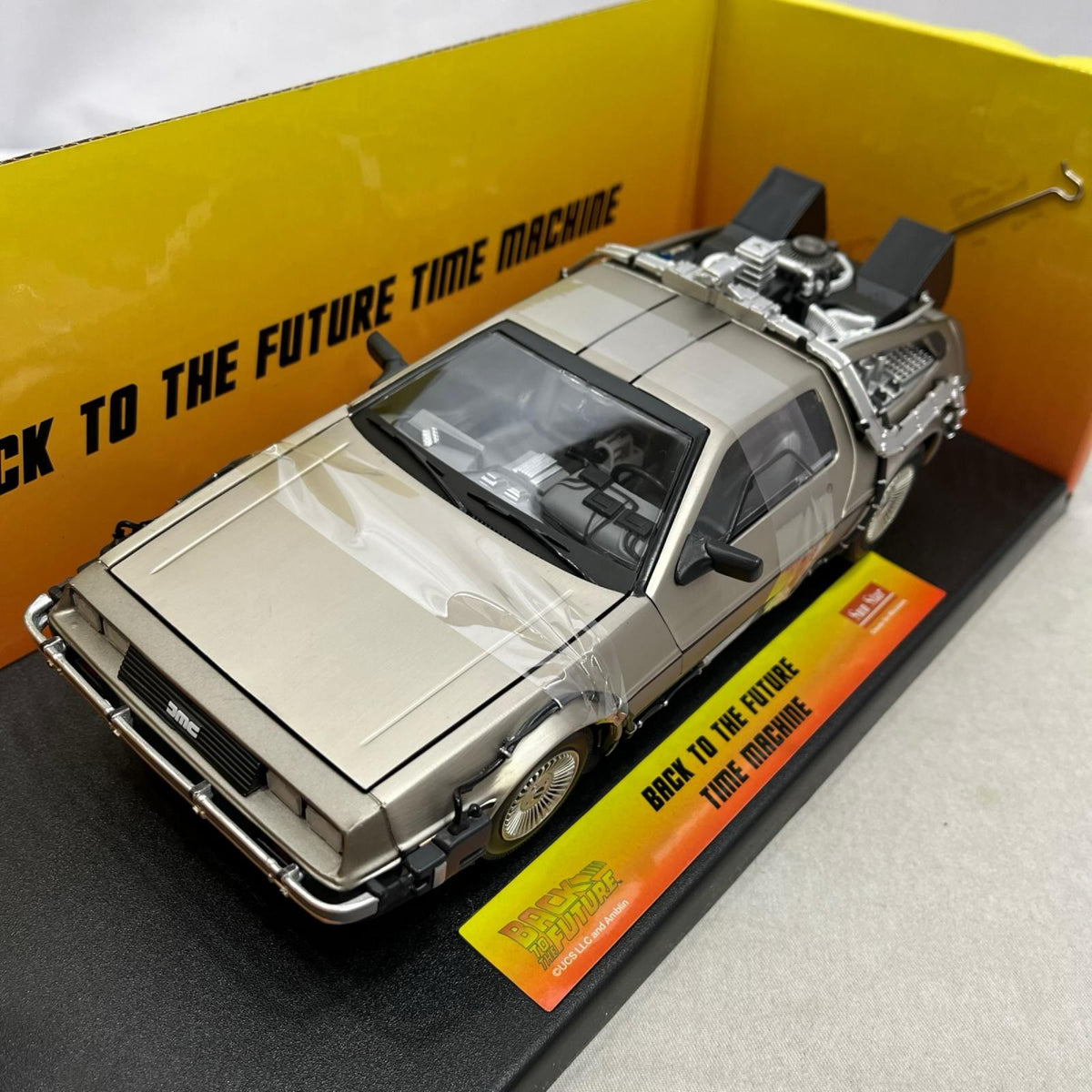 Sun Star BACK TO THE FUTURE 1/18 デロリアン BACK TO THE FUTUER SUN STAR スケールカー
