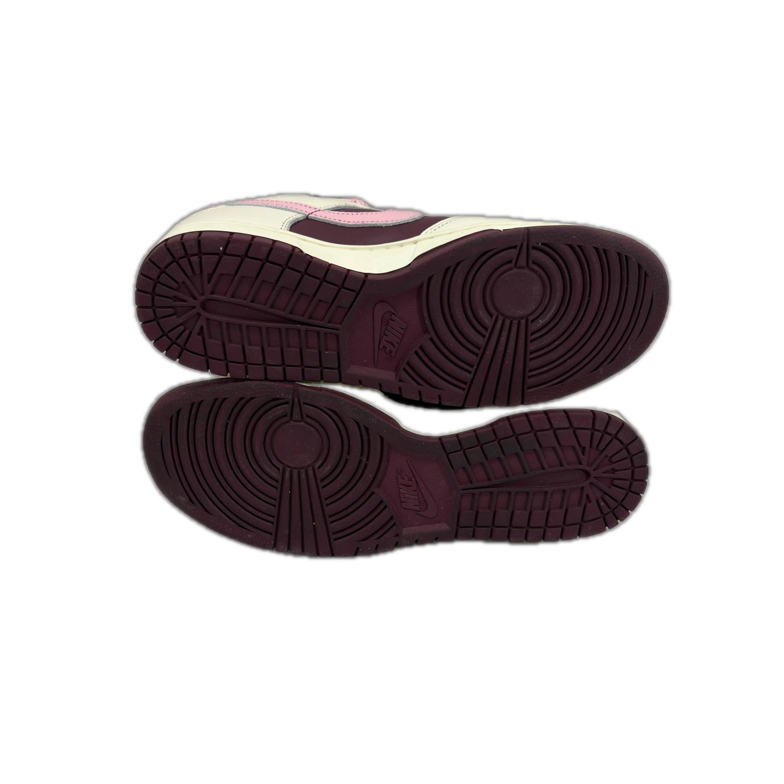 スニーカー Dunk Low Valentine’s Day