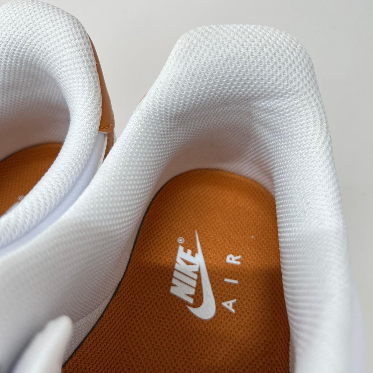 スニーカー AIR FORCE 1 LOW MONARCH 28.5cm 28.5cm (US10 1/2 UK10 EU47) ホワイト