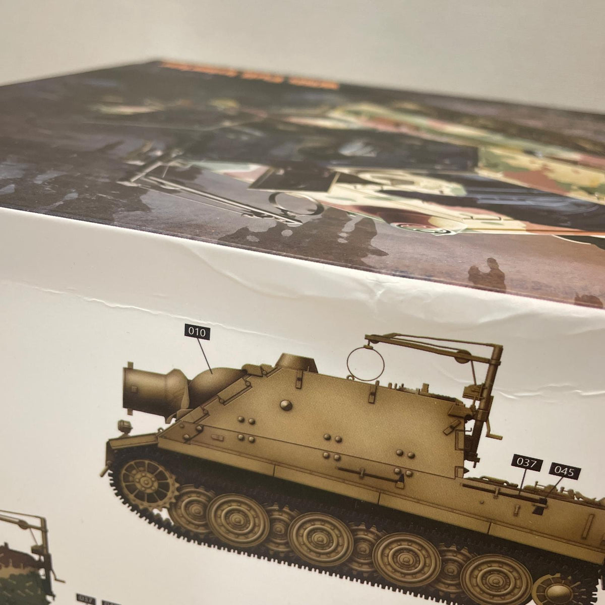 1/35 シュトルムティーガー w/フルインテリア ライフィールドモデル ミリタリープラモ