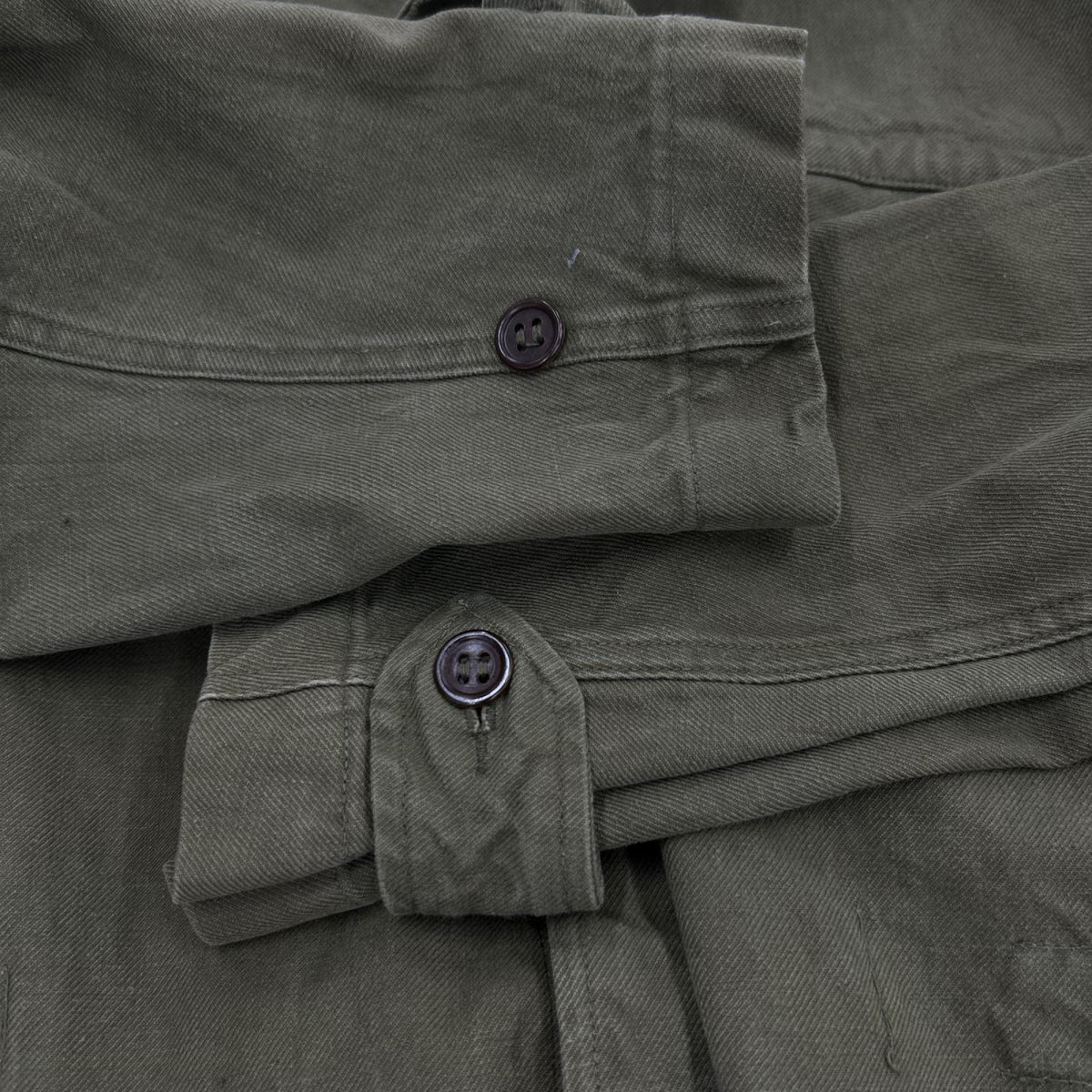 ミリタリージャケット M-47 FIELD JACKET 初期型 カーキ