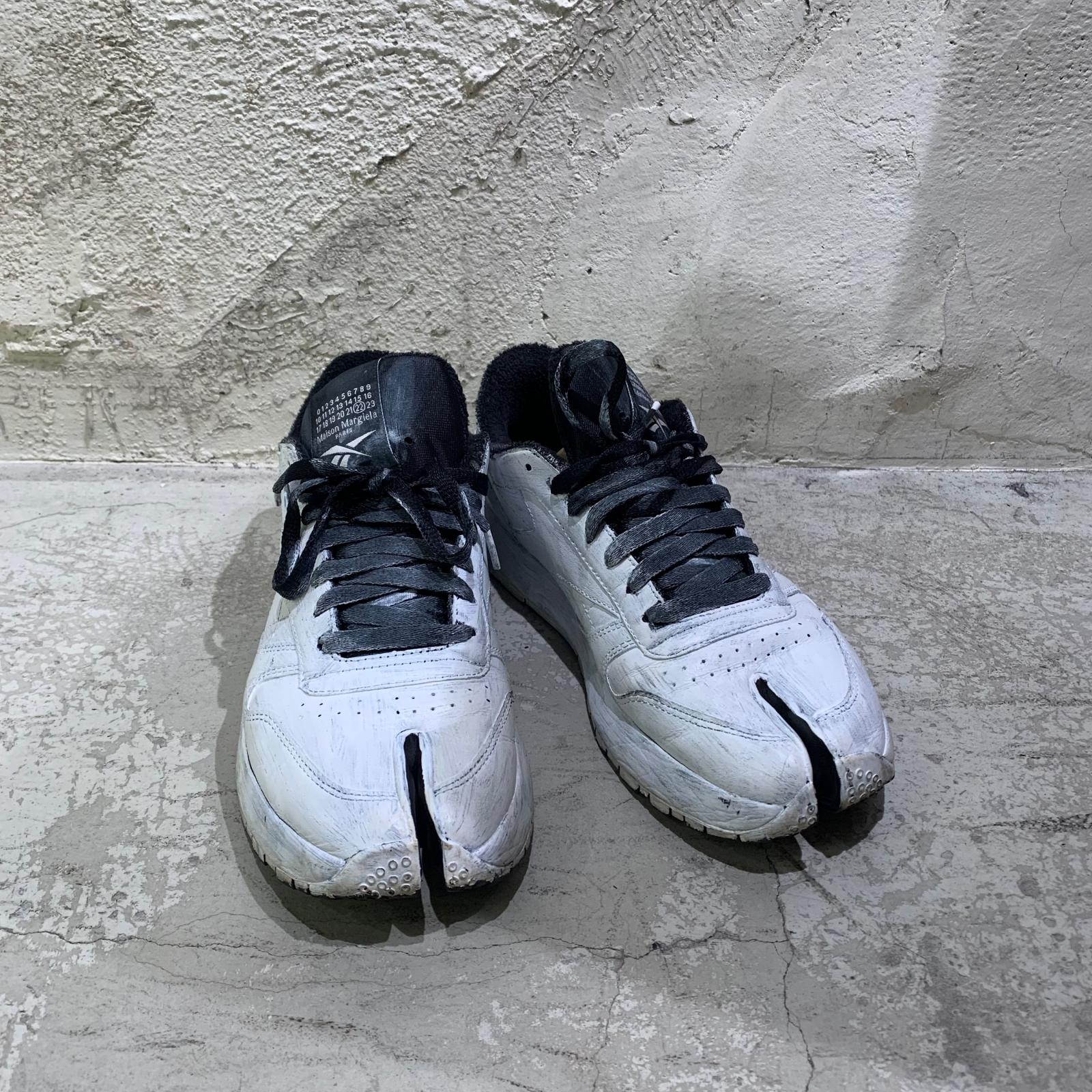 シューズ × Reebok Classic Leather Tabi ペンキ