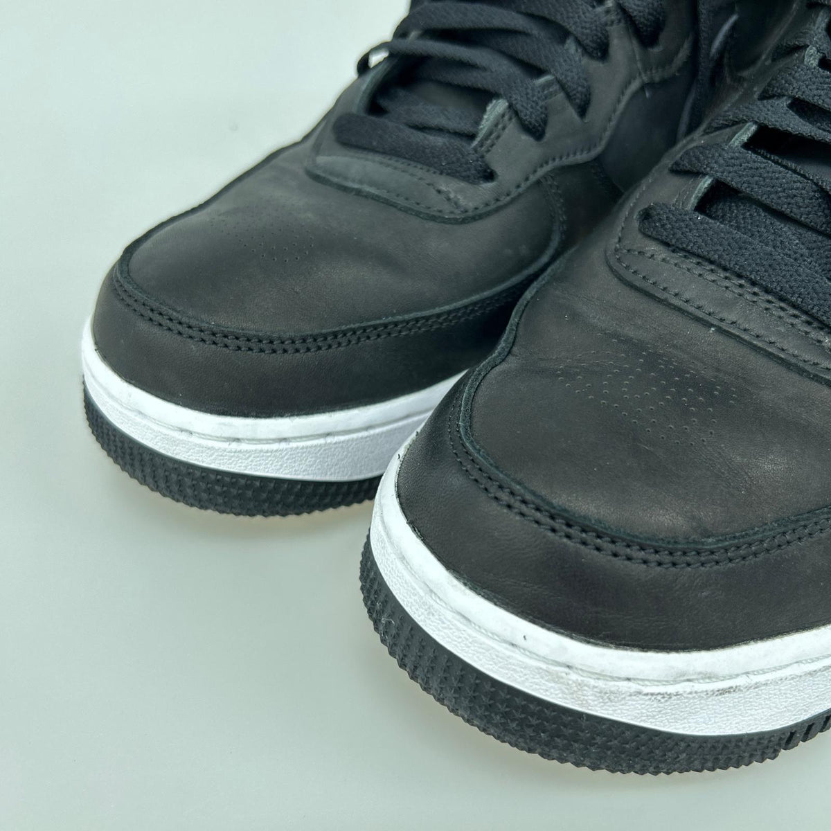 スニーカー AIR FORCE 1 '07 MID SP DJ7840-001 28cm ブラック 28cm (US10 UK9 1/2 EU46) ブラック