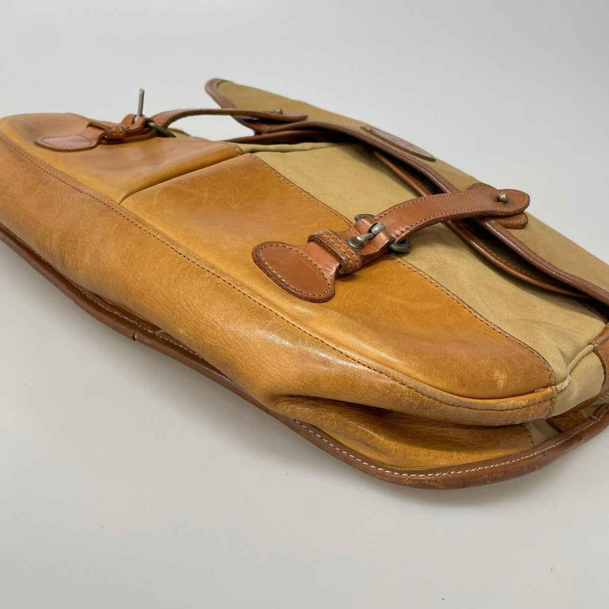 ショルダーバッグ BILLINGHAM メッセンジャーバッグ レザー ベージュ