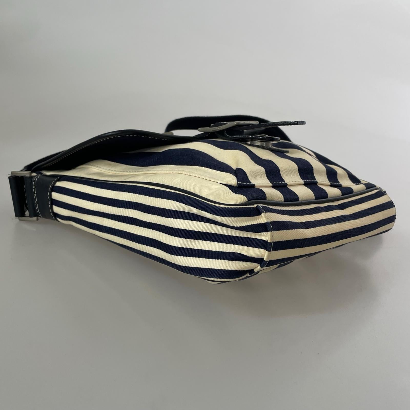 ショルダーバッグ BURBERRY BLACK LABEL ショルダーバッグ