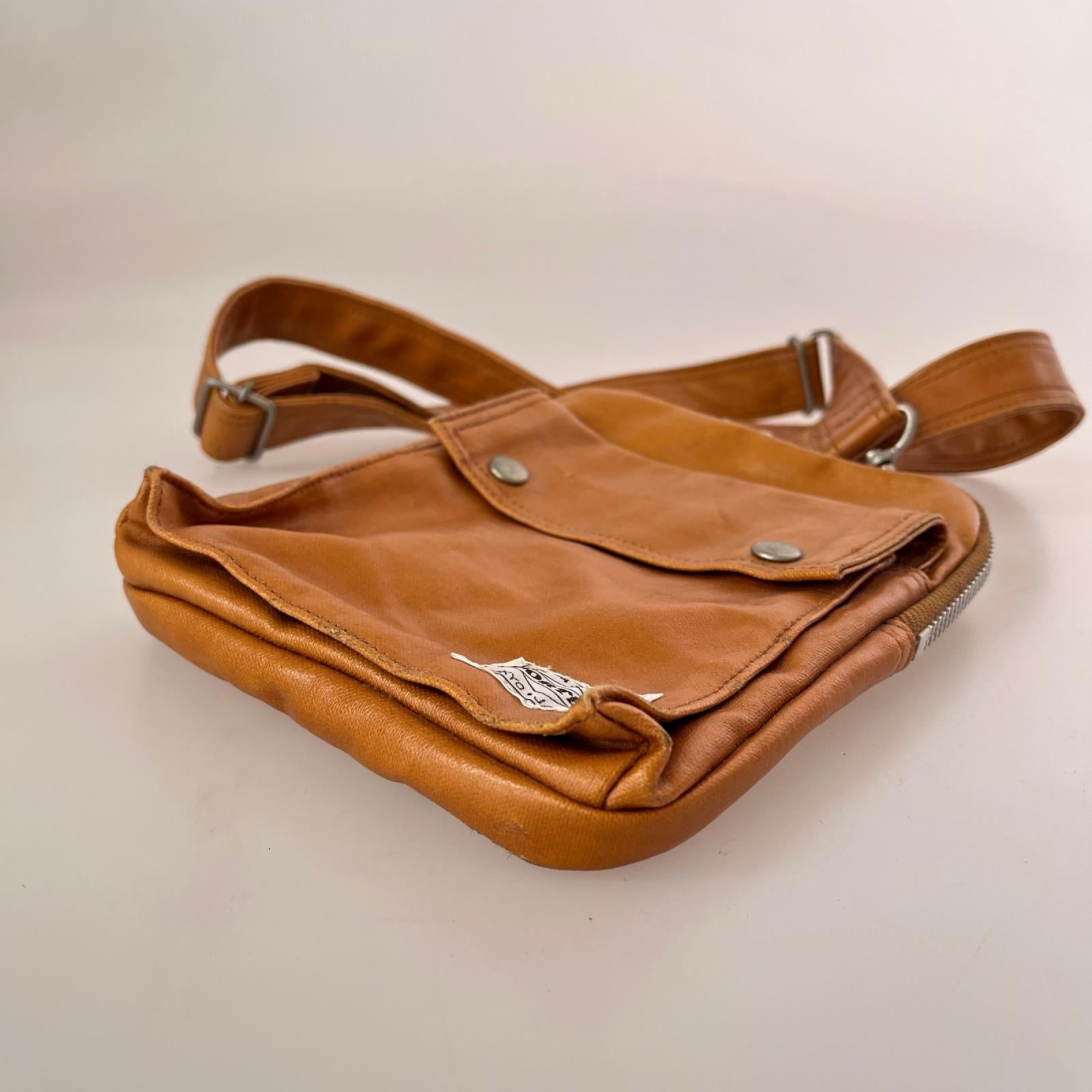 ショルダーバッグ FREE STYLE SHOULDER BAG ブラウン