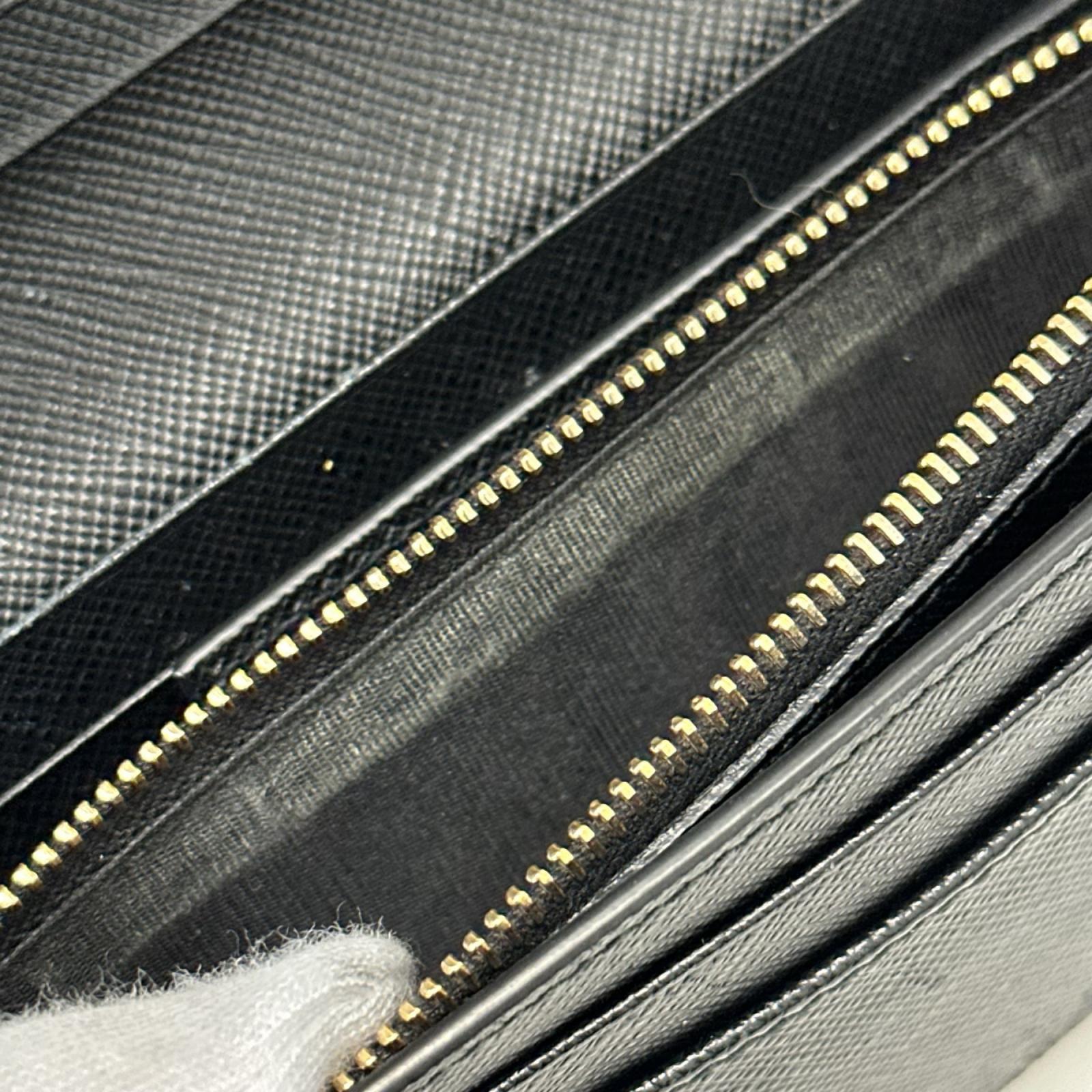 PRADA サフィアーノ 二つ折り長財布 1MH132 2EBW F0002