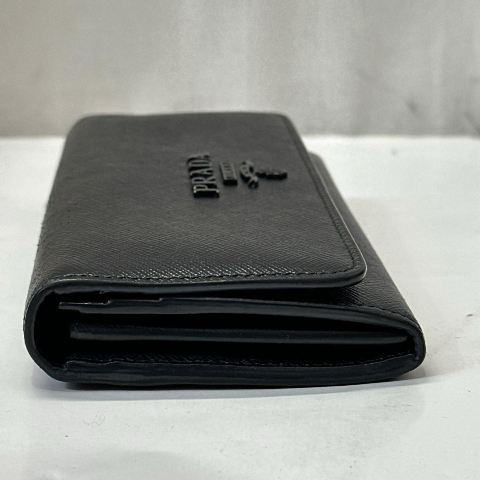 PRADA サフィアーノ 二つ折り長財布 1MH132 2EBW F0002