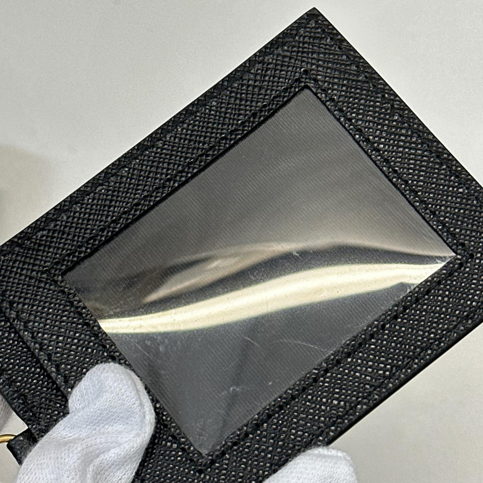 PRADA サフィアーノ 二つ折り長財布 1MH132 2EBW F0002