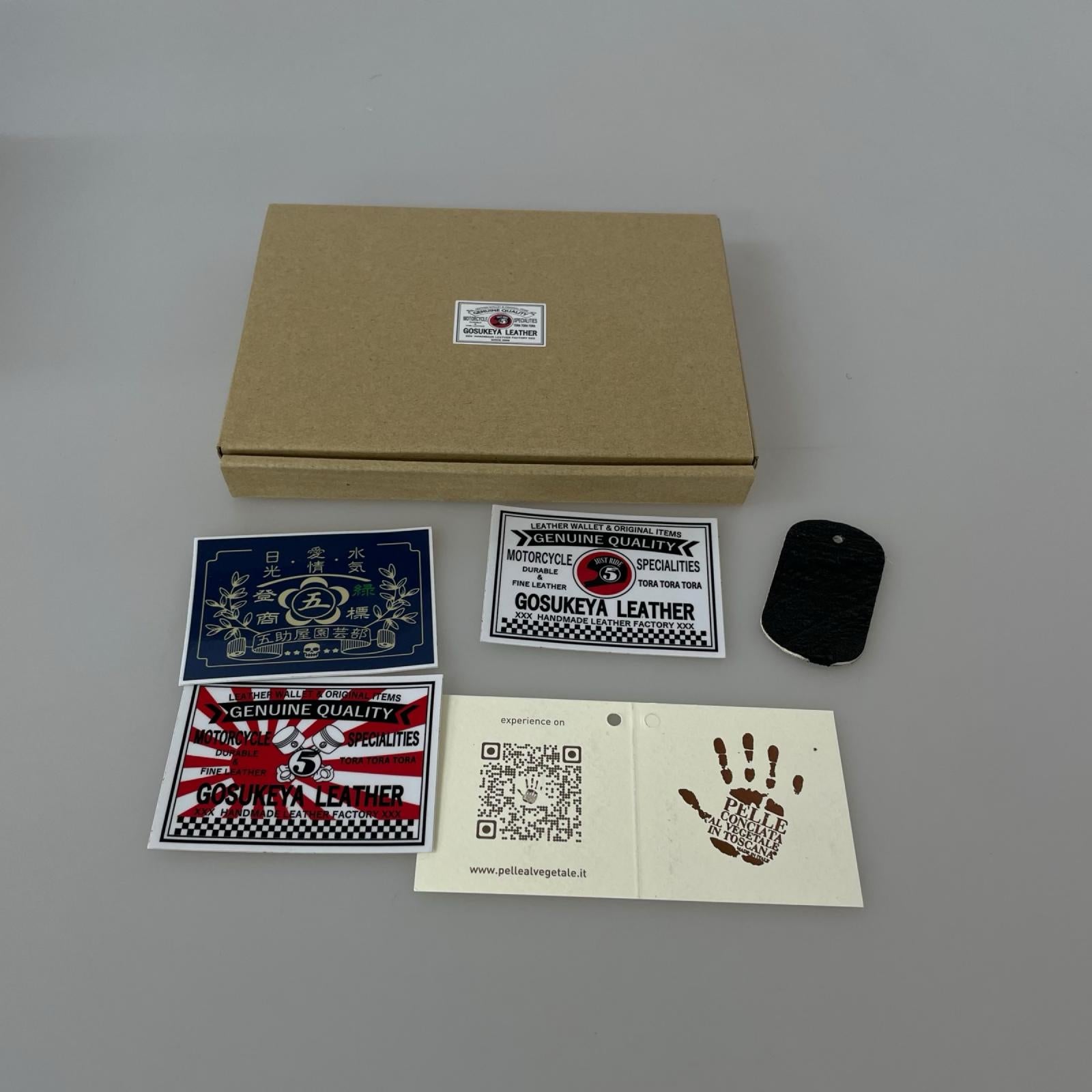 コンパクトウォレット 五助屋/黒桟革 極 ﾗｲﾀﾞｰｽﾐﾆｳｫﾚｯﾄ 改 手縫いﾓﾃﾞﾙ